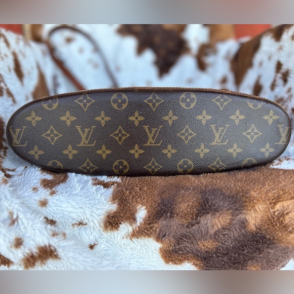 Authentic Louis Vuitton Babylone Monogram - Picture 8 of 15